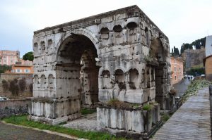 Arco di Giano Fendi Costantino restauro
