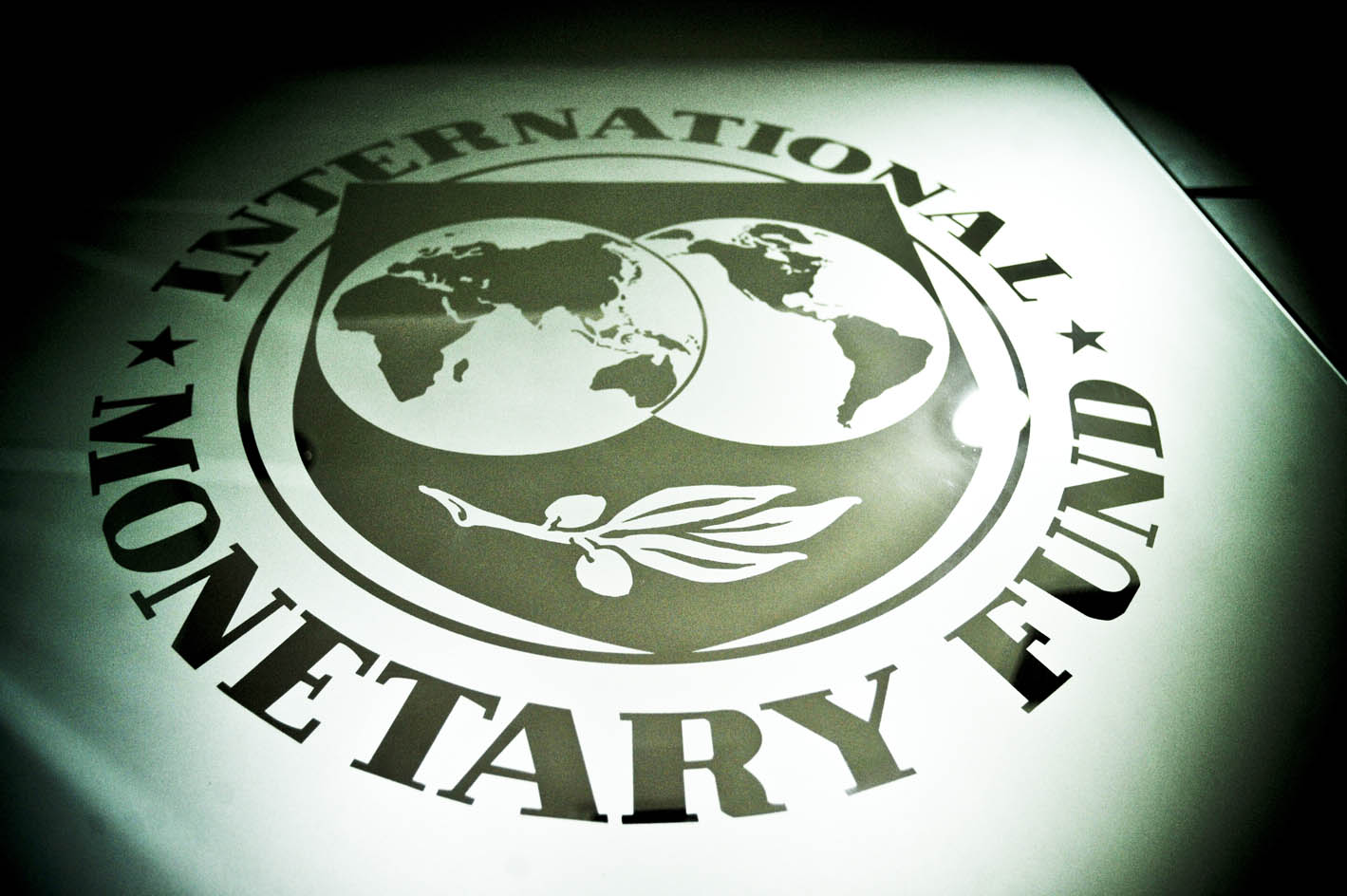 Мировой валютный фонд. Международный валютный фонд (МВФ). Флаг МВФ. МВФ логотип.