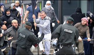 immigrati-germania-polizia