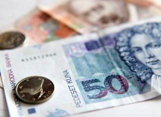 Croazia, esplode la rabbia dopo l’arrivo dell’euro: prezzi alle stelle e rincari anche dell’80% croazia