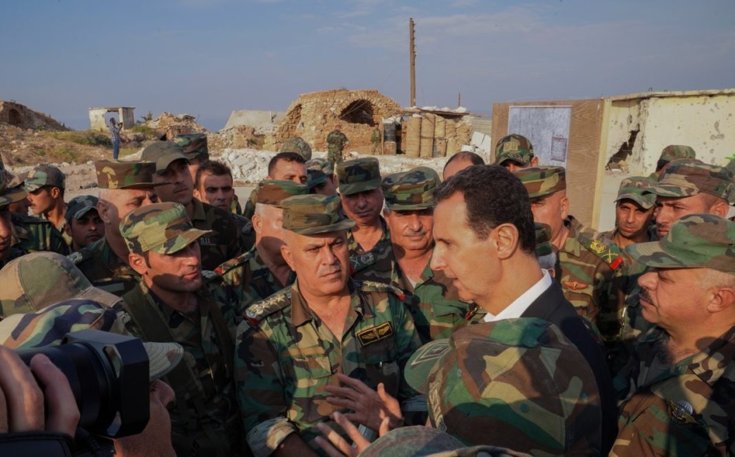 Assad insieme ai soldati siriani