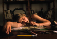 Covid, aumento choc di tentati suicidi tra i più giovani: il Bambino Gesù corre ai ripari Bambino Gesù allarme adolescent