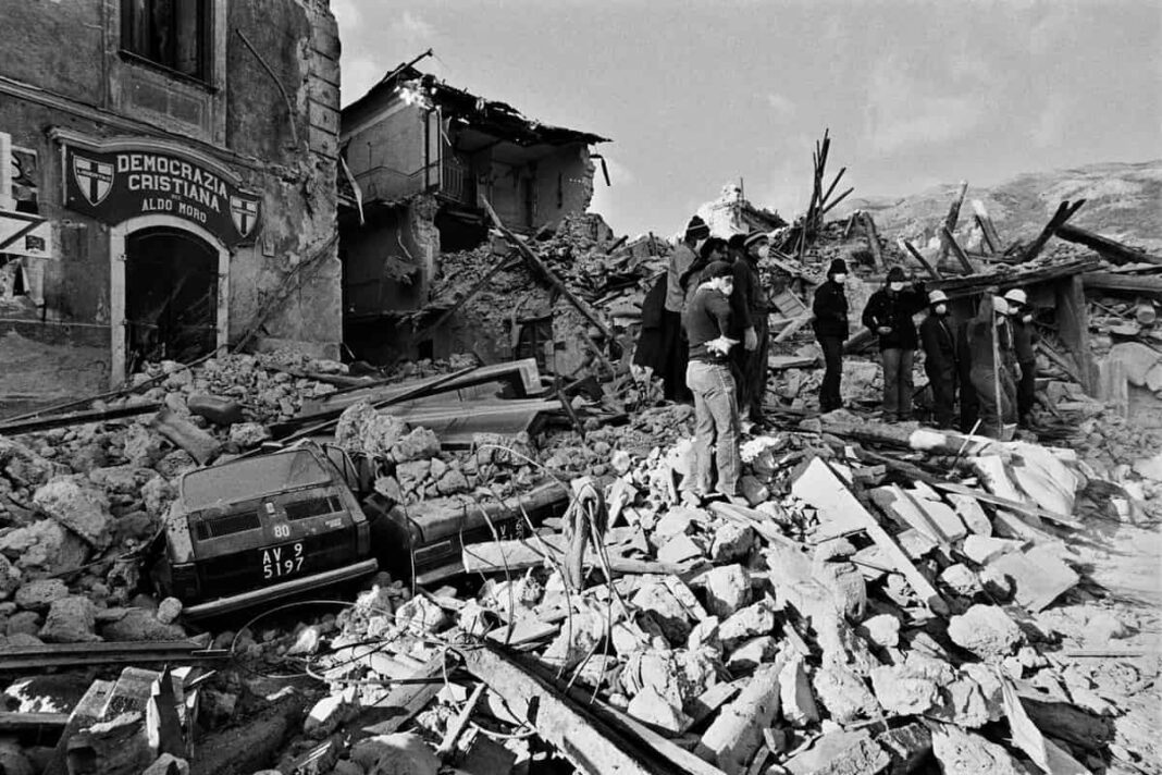 Napoli terremoto 1980 mostra