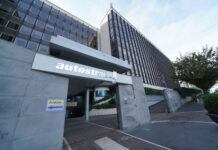 Autostrade, l’ultimo schiaffo: via libera alla vendita (e i Benetton intascano 2,4 miliardi) autostrade benetton