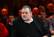 Vissani a gamba tesa: “Tolgono il green pass perché arrivano gli ucraini non vaccinati” vissani