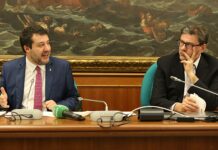 Il “giallo” del viaggio di Salvini a Mosca. Prima lo stop di Giorgetti, poi la smentita del leader leghista giorgetti salvini