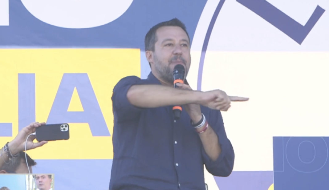 Salvini criminale Pontida