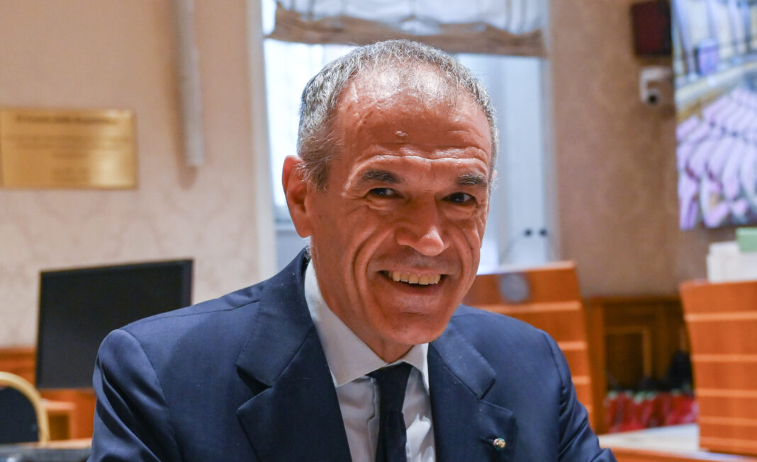 Cottarelli lascia Pd