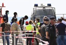 Lampedusa, la piaga degli sbarchi infiniti: ancora numeri da capogiro lampedusa sbarchi