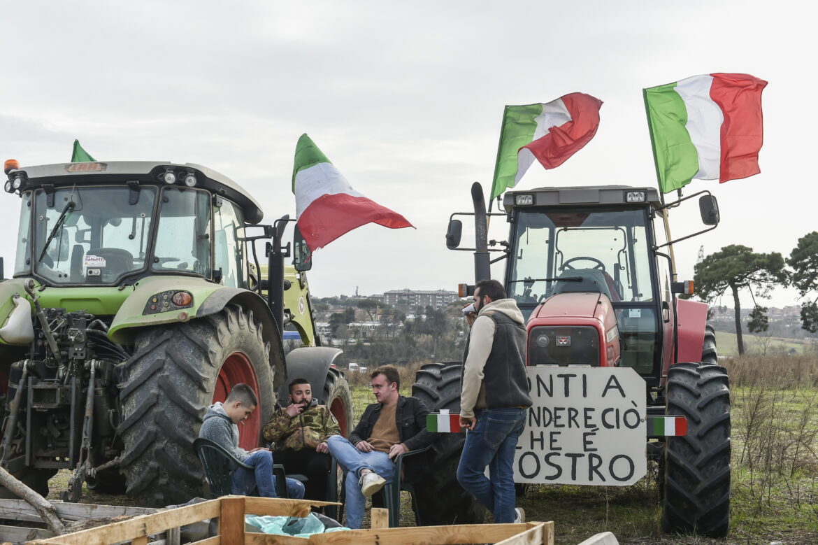 protesta trattori