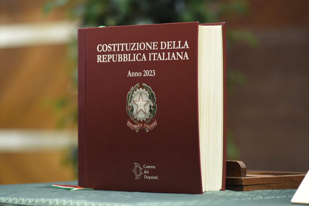 Costituzione italiana elastica