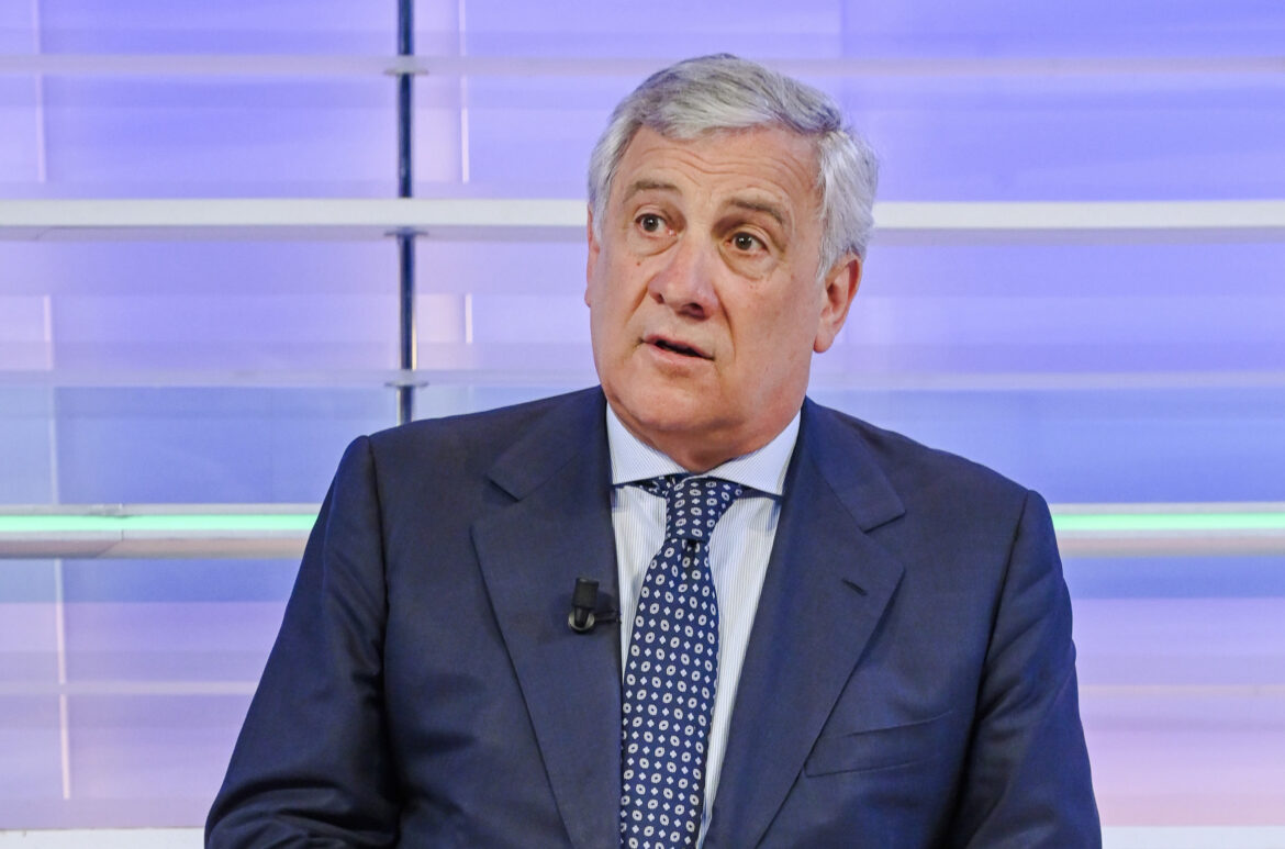 Salis domiciliari Budapest