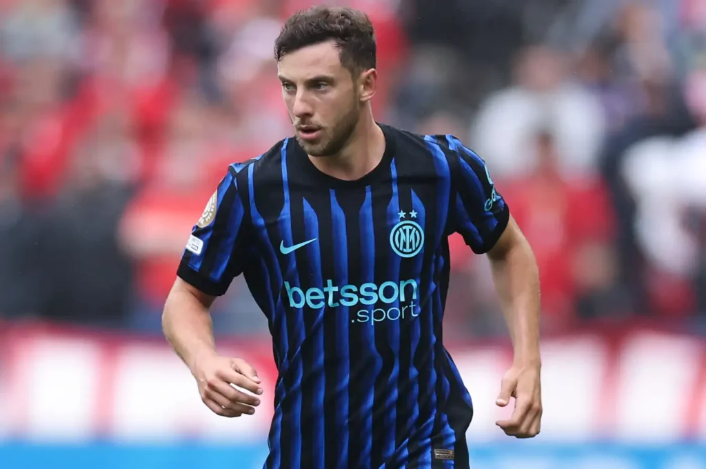Inter, Carlos Augusto: “Noi con Chivu più liberi, abbiamo la tecnica” Inter, Carlos Augusto: “Noi con Chivu più liberi, abbiamo la tecnica”