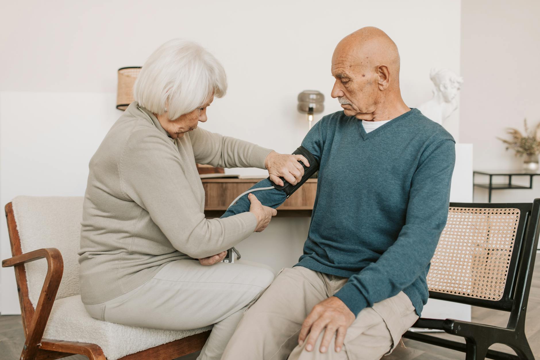 geriatra a domicilio la soluzione per la salute degli anziani a casa
